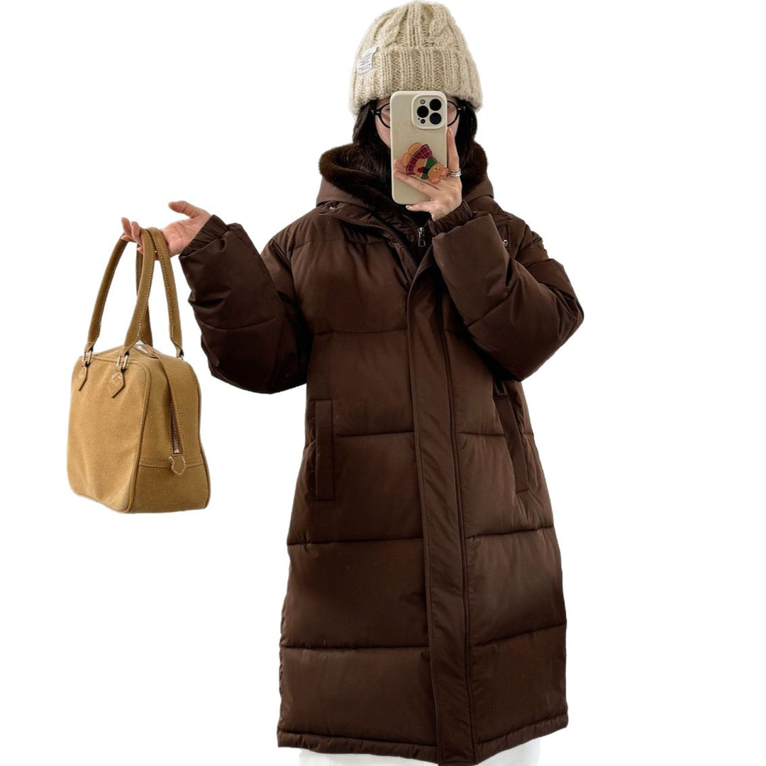 Ladies elegant winter padded parka with faux fur collar and practical pockets Lune London