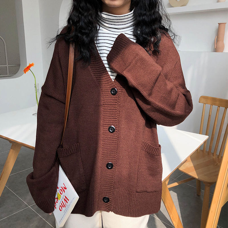 Cardigan en maille décontracté pour femme avec détails de boutons décoratifs et coupe oversized Chic & Stil