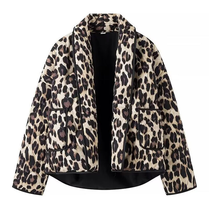 Casual leopard print jacket for women with a practical cut and large pockets Lune London