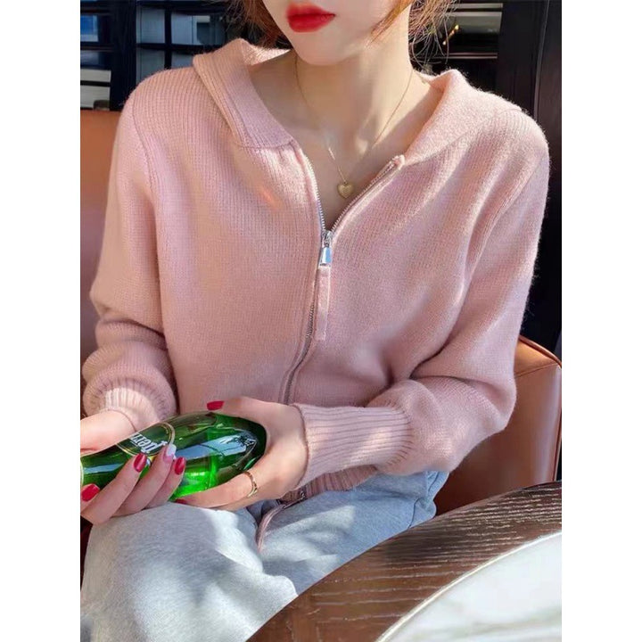 Cardigan pour femmes avec capuche moderne et fermeture éclair Chic & Stil