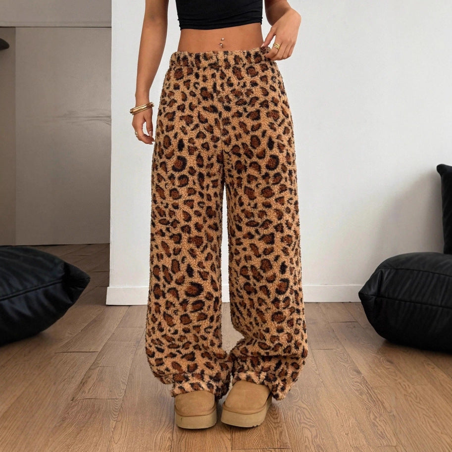 Pantalons décontractés pour femmes à imprimé léopard Chic & Stil