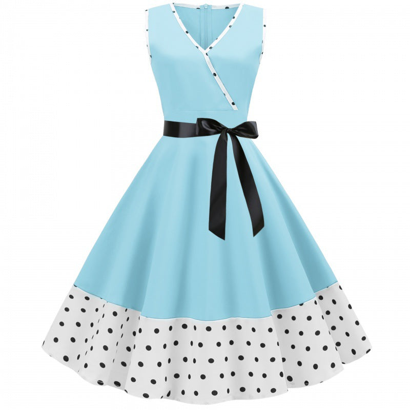 Robe swing pour femmes avec décolleté en V et ourlet à pois Chic & Stil