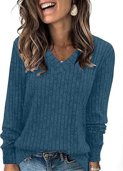 Knit sweater for women with V-neck and structured ribbed design Lune London