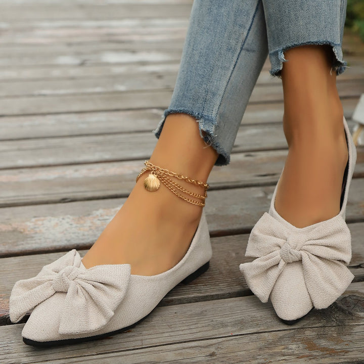 Women's ballet flats with elegant bow decoration and soft inner lining Lune London