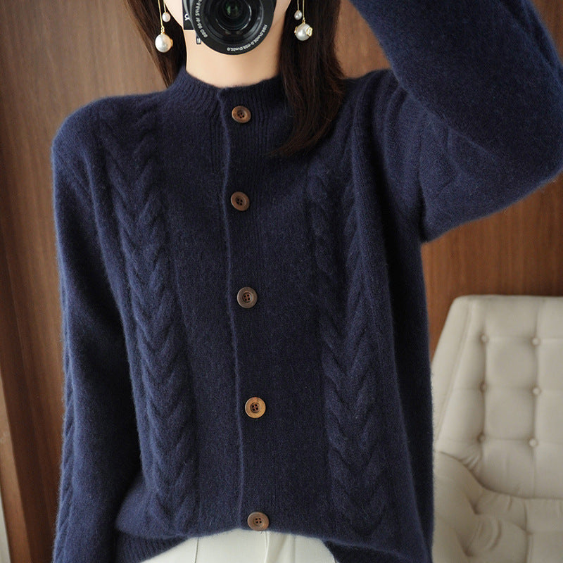 Comfortable knit jacket for women with cable pattern and button placket Lune London