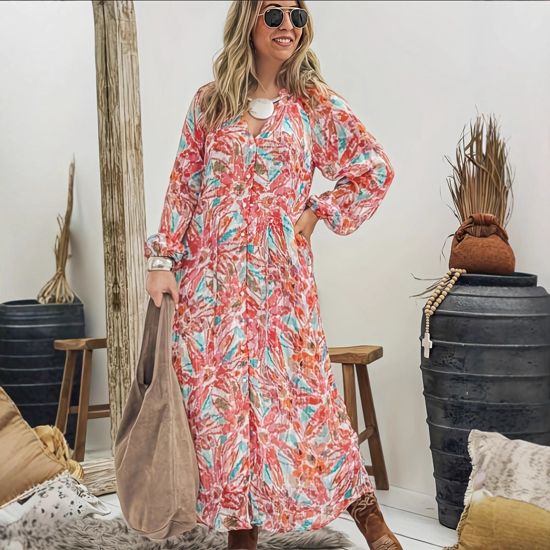 Maxi dresses for women with a colorful floral print and a slight V-neck Lune London