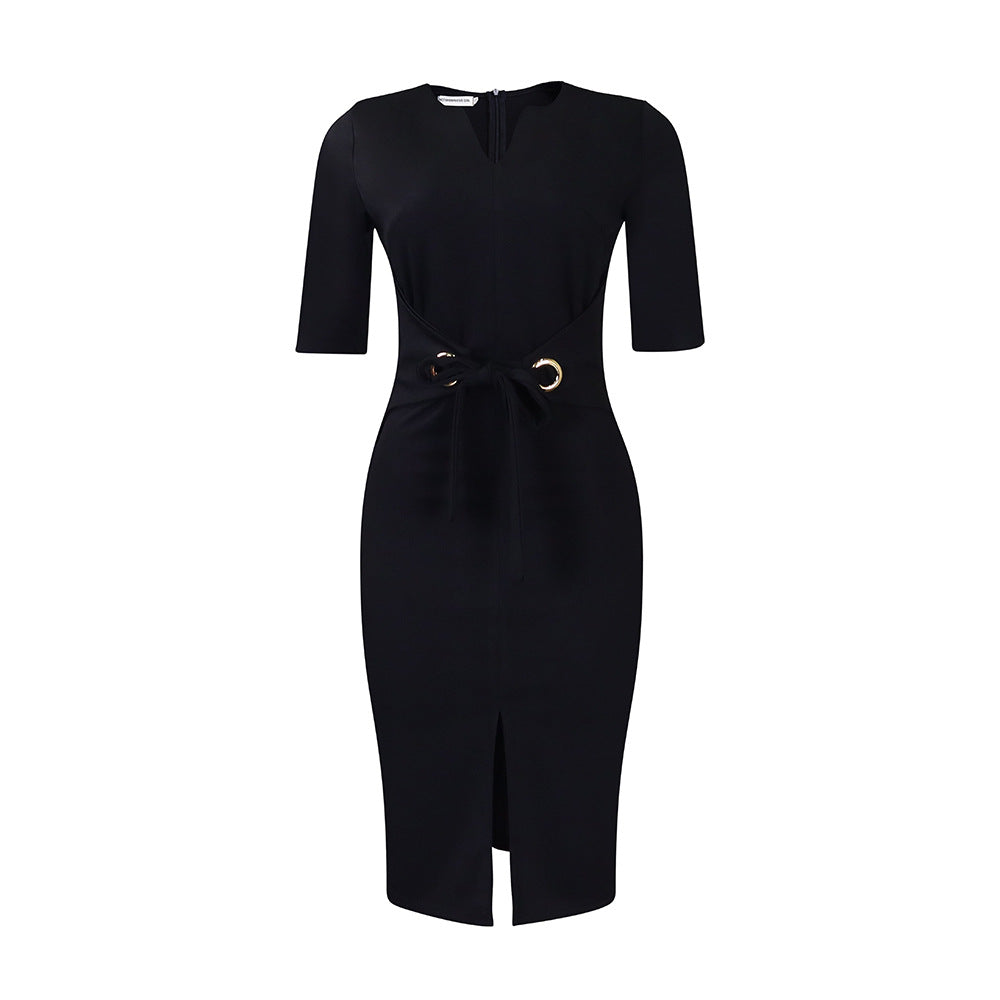 Fitted dress for women with decorative knot and slit Lune London