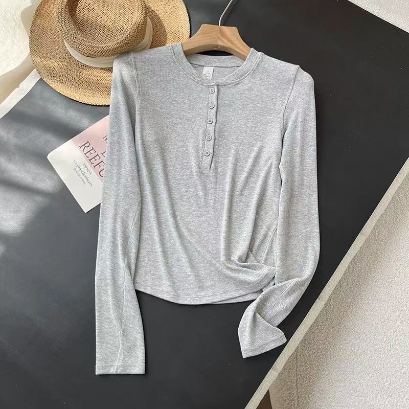 Chemise Henley à manches longues pour femmes en mélange de coton doux avec des détails de bouton à la mode Chic & Stil