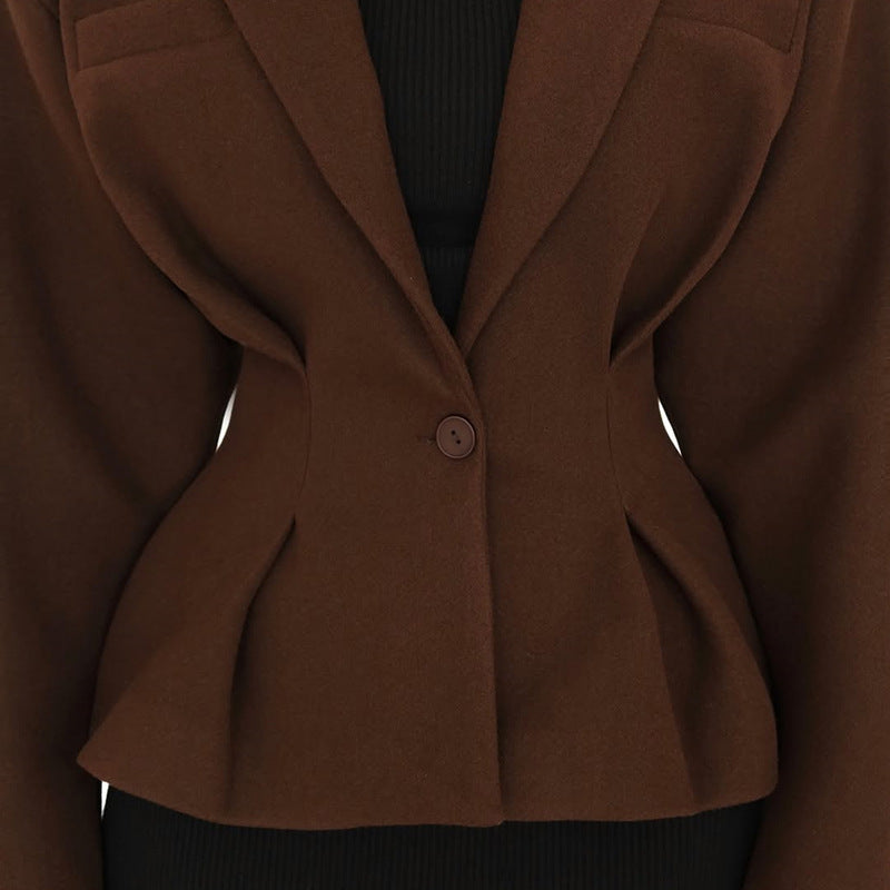 Fitted blazer jacket for women with trendy pockets Lune London
