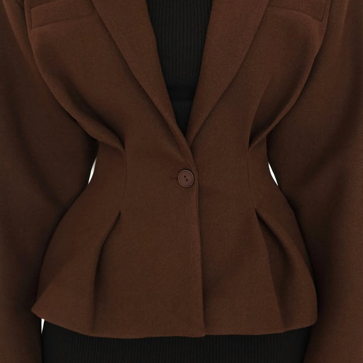 Fitted blazer jacket for women with trendy pockets Lune London
