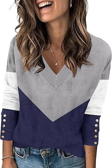 Trendy V-neck sweater for women with color block and button details Lune London