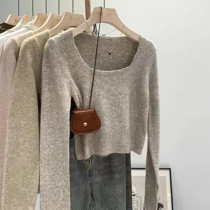 Casual sweater for women with square neckline and fine texture Lune London