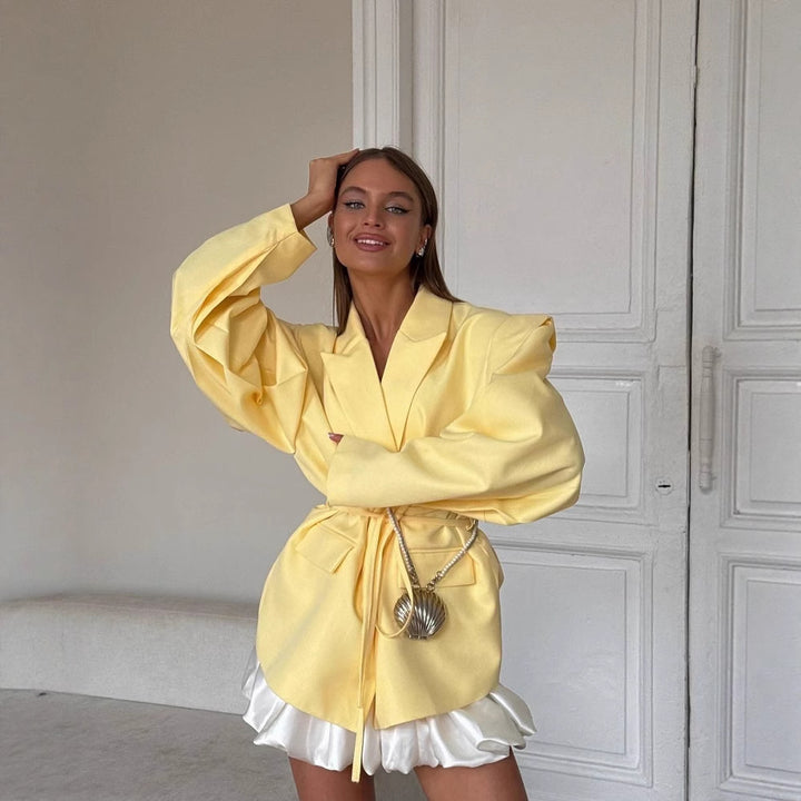 Oversized blazer for women with a tie belt and practical pockets Lune London
