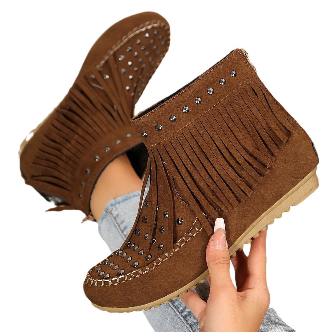 Women Moccasins with trendy fringe embellishments and shiny accents Lune London