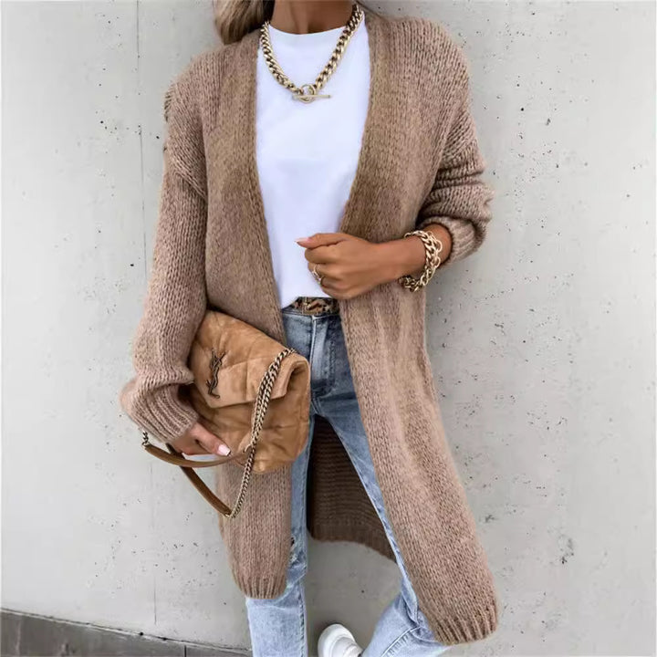 Lune Londonl women's knit cardigan in chunky knit with open design