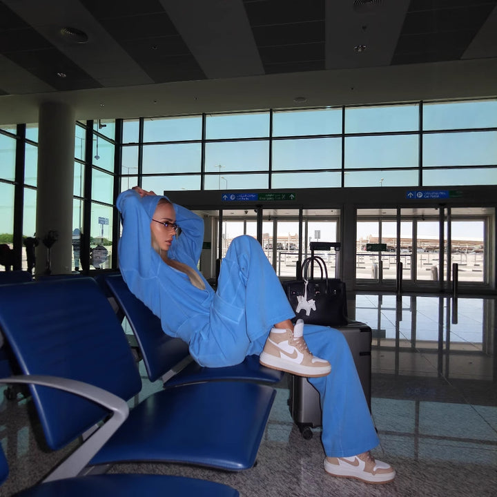 Comfortable leisure set for women with hood and practical pockets Lune London