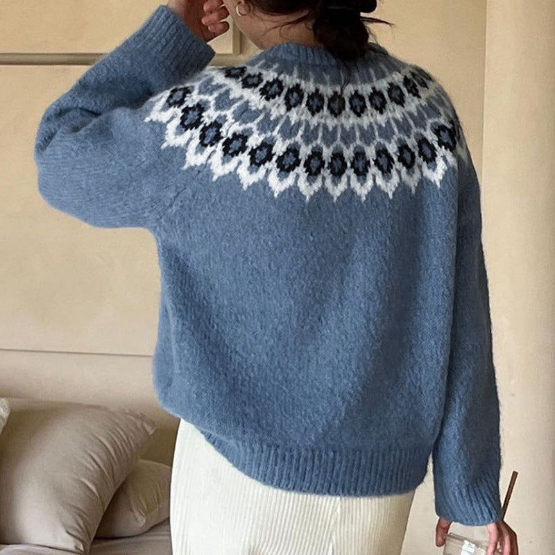 Knit sweater for women with traditional Norwegian pattern Lune London