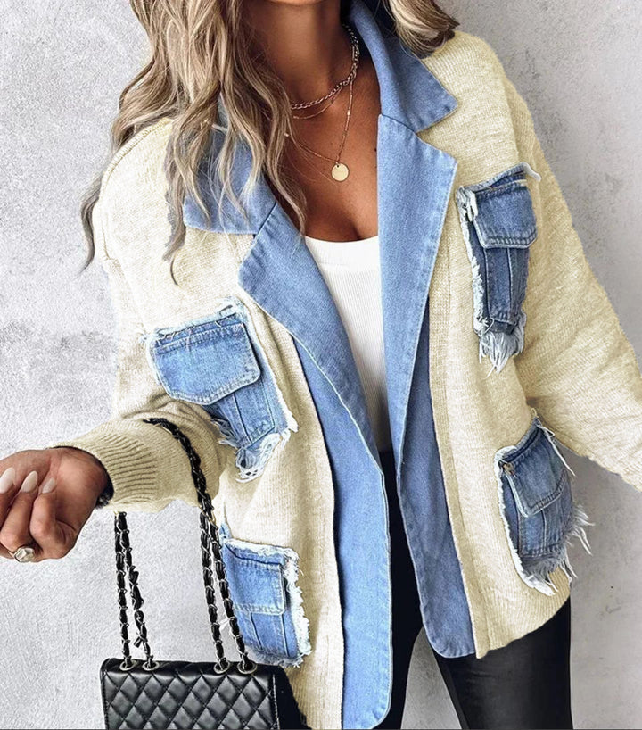 Dame cardigan de loisirs avec deux poches poitrine appliquées et un denim soigné Chic & Stil