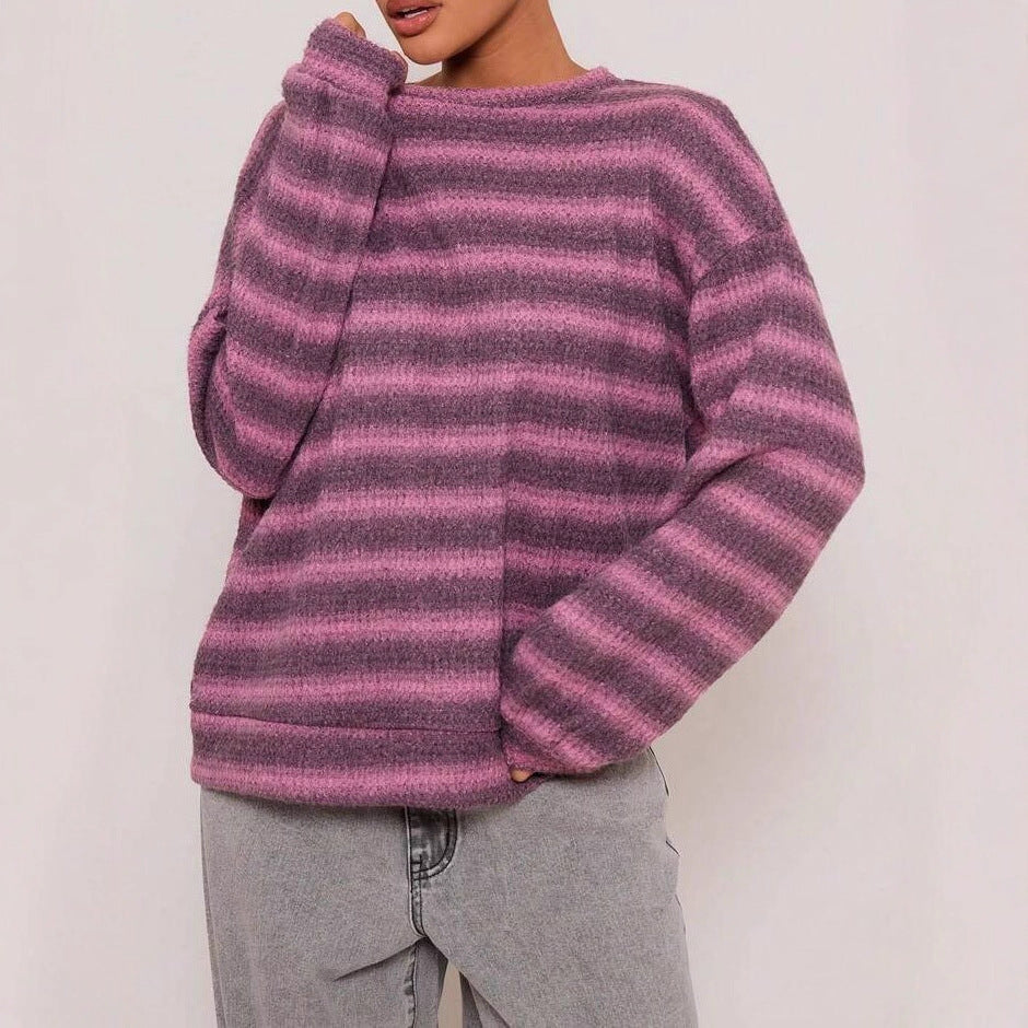 Pull en tricot confortable pour femmes avec un motif rayé tendance Chic & Stil