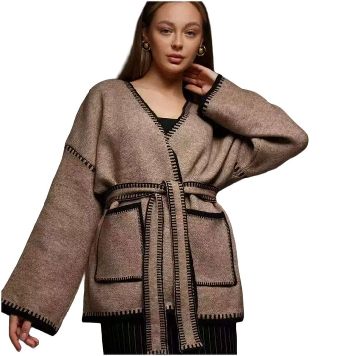 Knitted jacket for women with large lapels and practical pockets Lune London