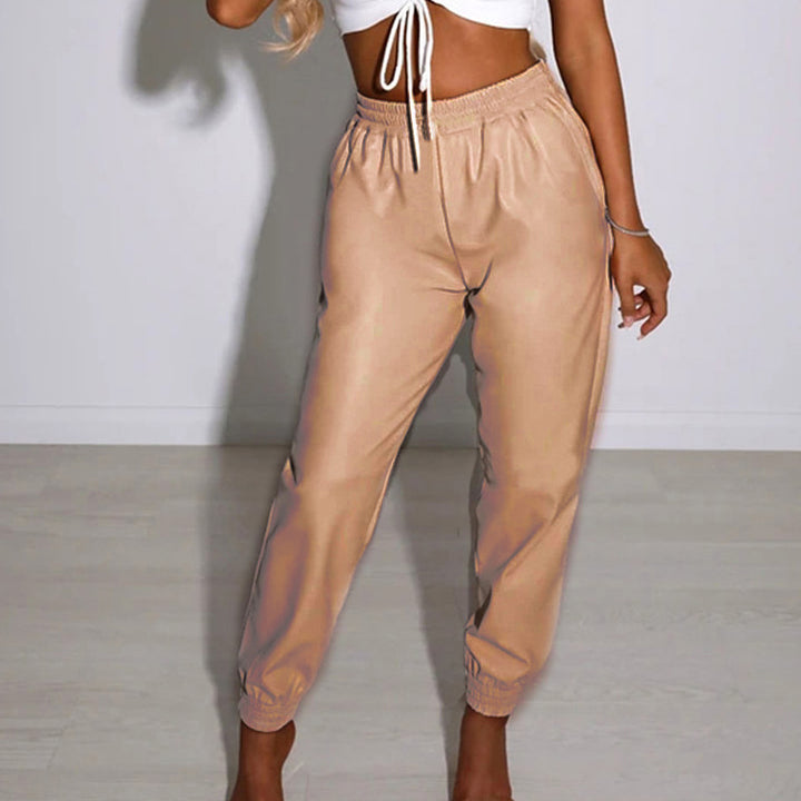 Comfortable sports pants for women with elastic waistband and straps Lune London