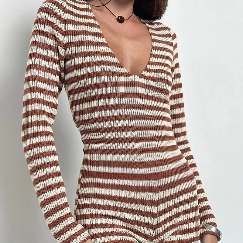 Ladies casual knit jumpsuit with V-neck and long sleeves Lune London