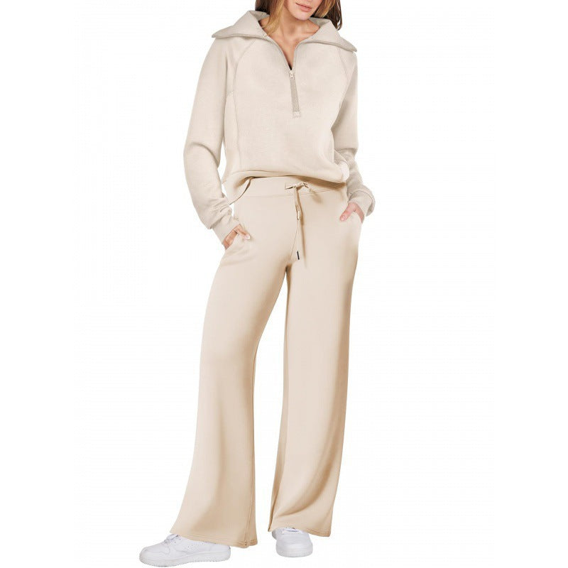Ladies elegant fleece loungewear set with high collar Lune London