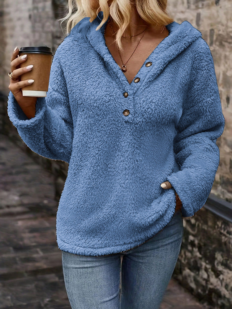 Ladies comfortable pullover and fleece with button placket Lune London