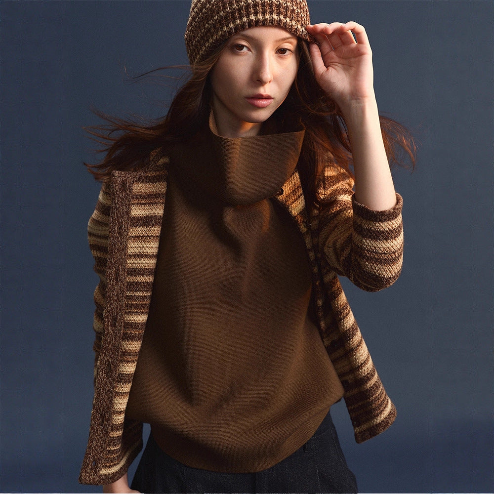 Gilet tricoté décontracté pour femmes avec col roulé Chic & Stil