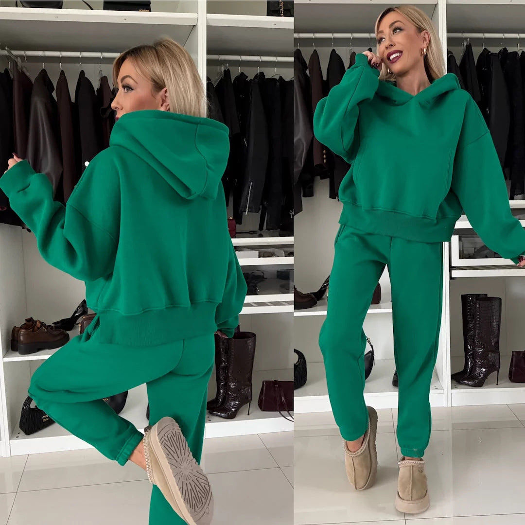 Women's Casual Loungewear Set with Hoodie and Jogging Pants Made Of Soft Fleece Lune London