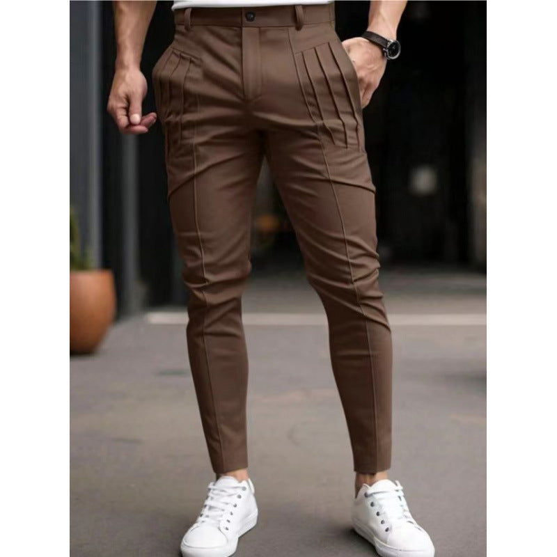 Elegant slim-fit men's trousers with high-quality pleats and practical pockets Lune London