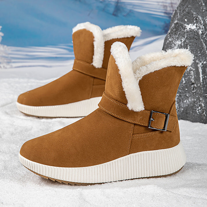 Women's winter boots lined with trendy buckle application and non-slip sole Lune London