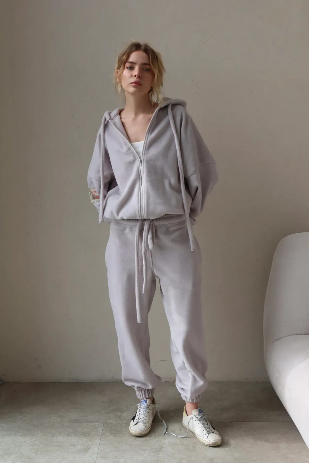 Fitted polar lounge set for ladies with elegant hood and elastic cuffs Lune London