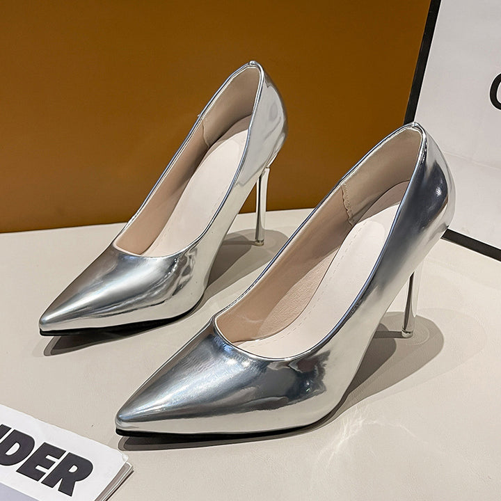Elegant and fashionable ladies' high heel pumps with pointed design and glossy surface Lune London