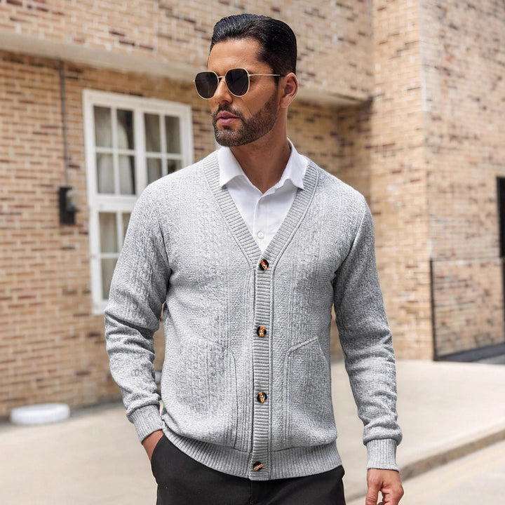 Lune London | Men's Fashionable Knitted Cardigan with Practical Pockets and Unique Texture