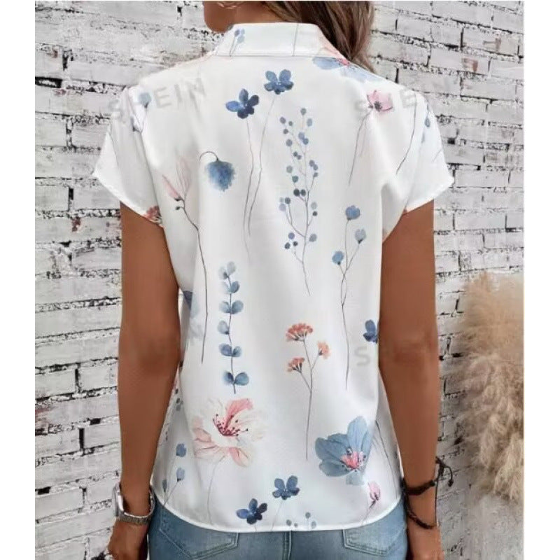 Blouse for women with floral pattern and unique button detail, short sleeves Lune London