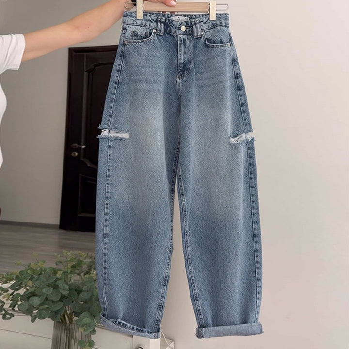Casual Women's Baggy Jeans with Ripped Details Lune London