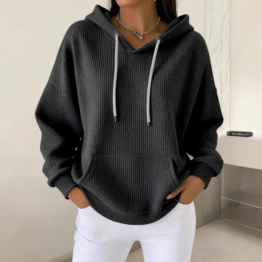 Hoodie de loisirs pour femmes en matériau texturé Chic & Stil