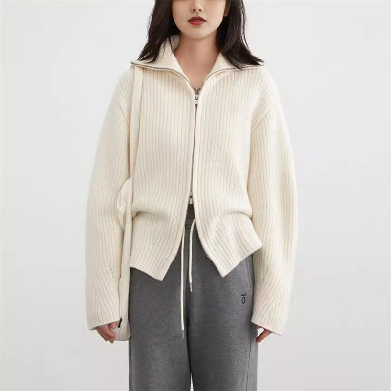 Gilet pour femmes avec fermeture éclair sportive et texture côtelée Chic & Stil