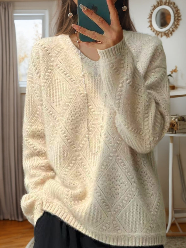 Knit sweater for women with a structured treatment and a soft texture Lune London
