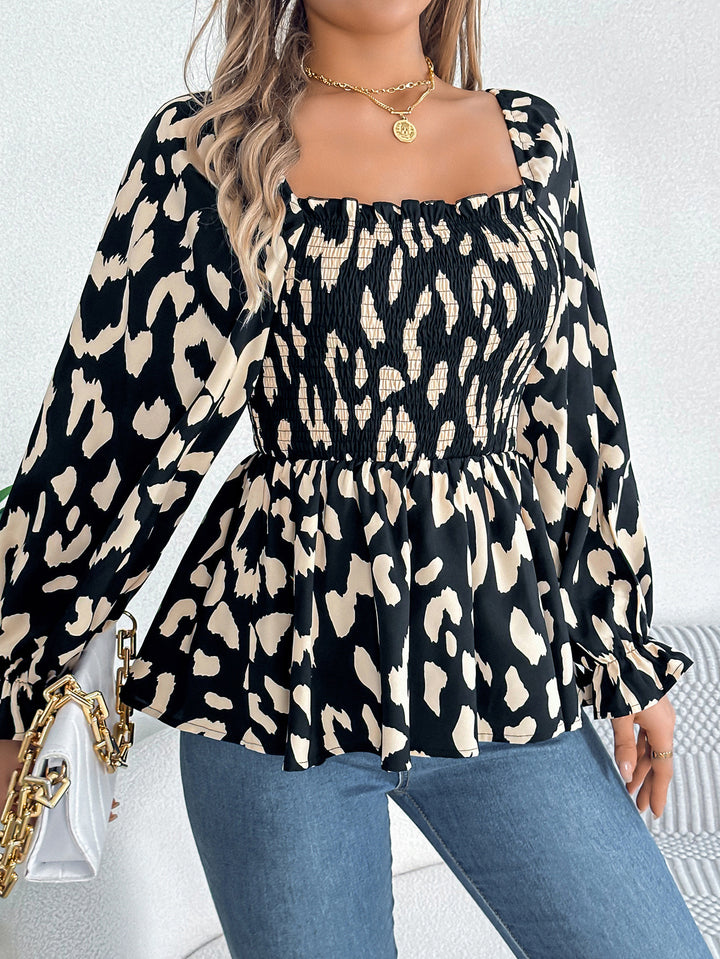 Women Trendy top with voluminous sleeves and gathers Lune London