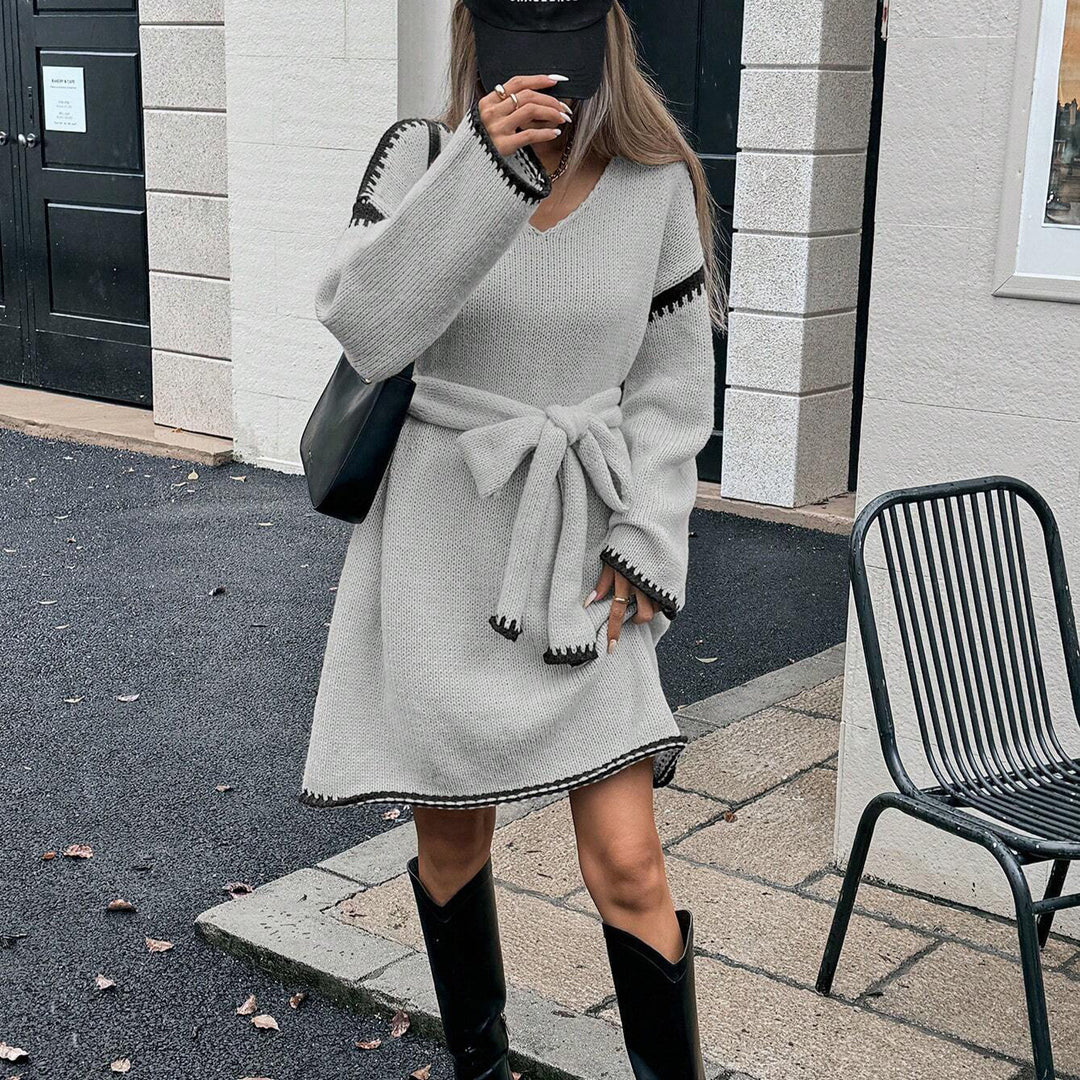 Knit dress for women with belt and V-neck Lune London