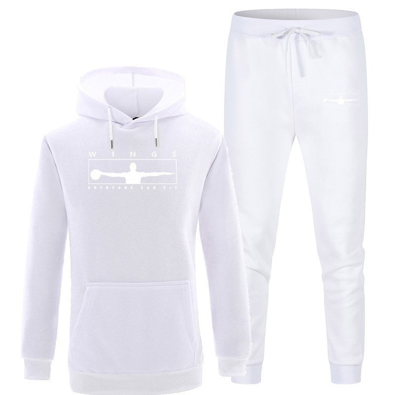 Women's jogging suit with modern logo and comfortable kangaroo pockets Chic & Stil