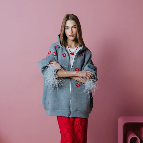Hoodie for women with feathers and lips pattern Lune London