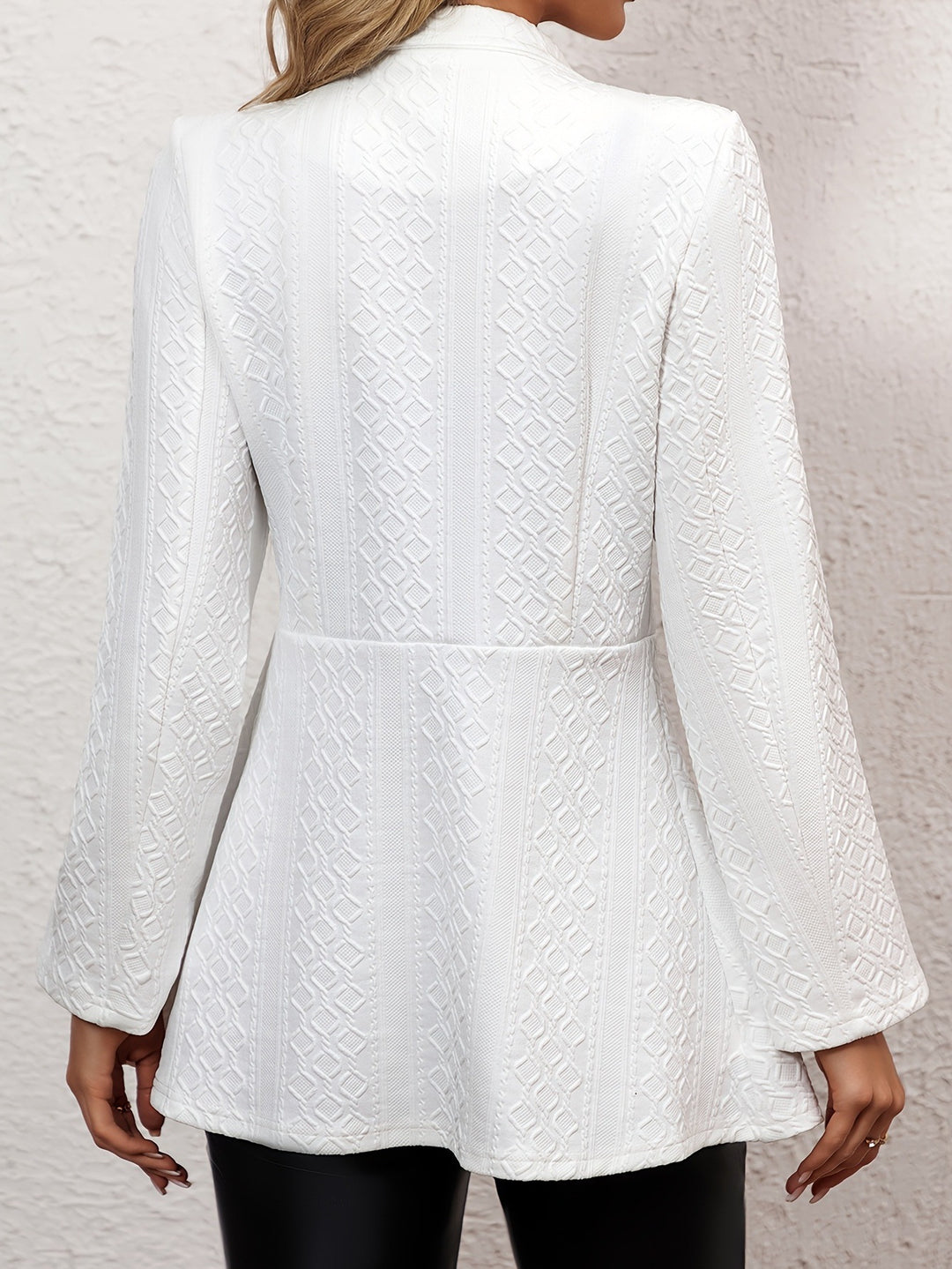 Women Elegant and Structured Blazer Jacket Lune London