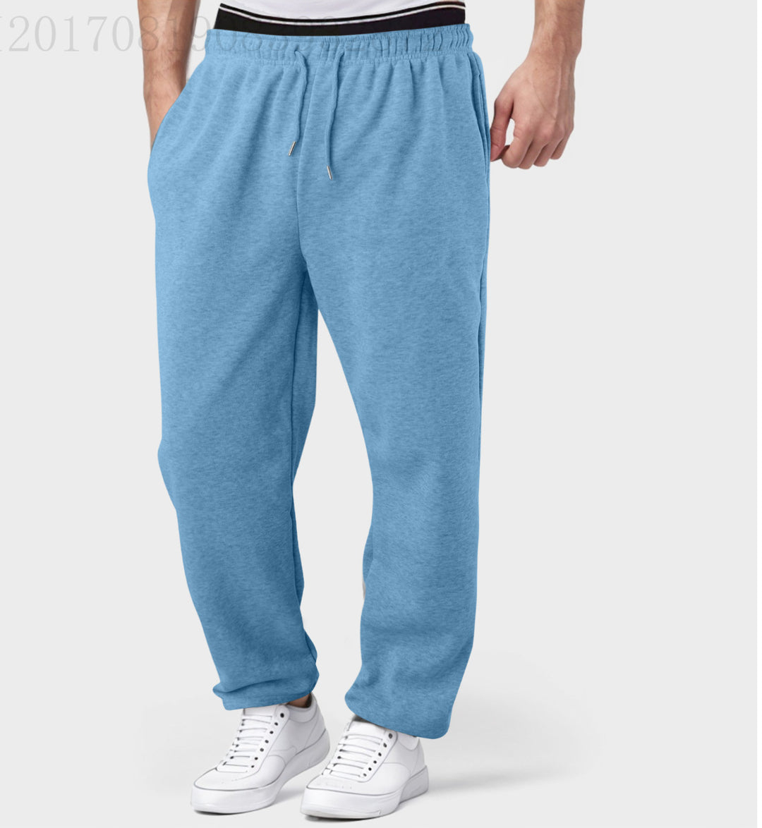 Men's comfortable sweatpants with elastic waistband and side pockets Chic & Stil