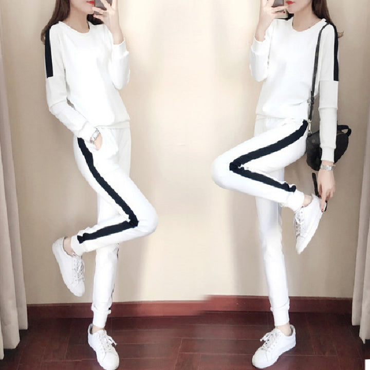 Women's Sporty Sweatset Chic & Stil
