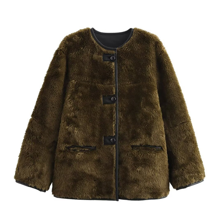 Women’s plush jacket with high-quality faux fur and practical pockets Lune London