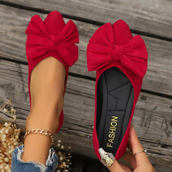 Women's ballet flats with elegant bow decoration and soft inner lining Lune London