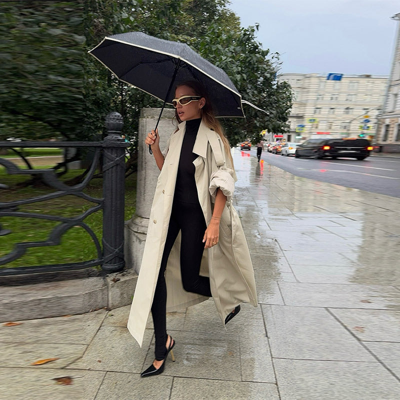 Women Elegant trench coat with open sleeves and a modern cut Lune London